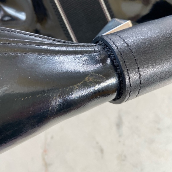 Atos Lombardini patent leather italy strap handbag - Picture 10 of 16